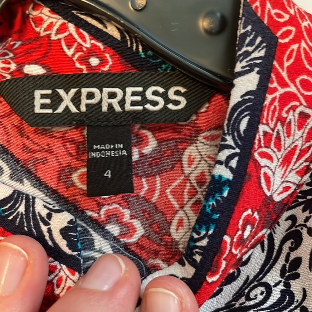 Express Romper - Picture 6 of 8